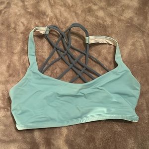 Lululemon sports bra